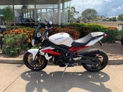 2013 Triumph STREET TRIPLE R White