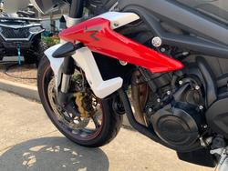 2013 Triumph STREET TRIPLE R White