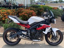 2013 Triumph STREET TRIPLE R White