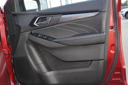 2021 Isuzu MU-X LS-T