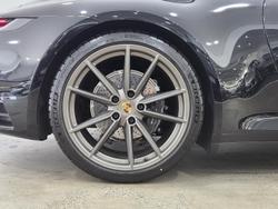 2020 Porsche 911 Carrera