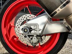 2016 Aprilia RSV4 RR Black