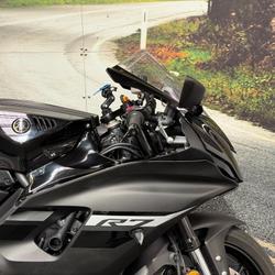 2023 Yamaha YZF-R7LA Black