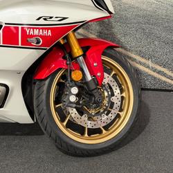 2021 Yamaha YZF-R7LA Blue / White