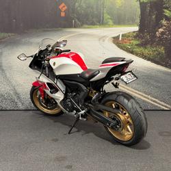 2021 Yamaha YZF-R7LA Blue / White