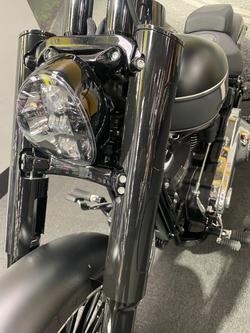 2023 HARLEY-DAVIDSON FXBR BREAKOUT (117) Black