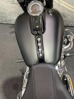 2023 HARLEY-DAVIDSON FXBR BREAKOUT (117) Black