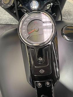 2023 HARLEY-DAVIDSON FXBR BREAKOUT (117) Black