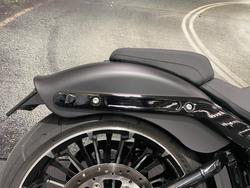 2023 HARLEY-DAVIDSON FXBR BREAKOUT (117) Black