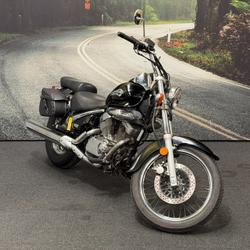 2009 Suzuki VL250 (LC250 INTRUDER) Black