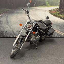 2009 Suzuki VL250 (LC250 INTRUDER) Black