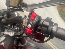 2022 DUCATI STREETFIGHTER V2 Red