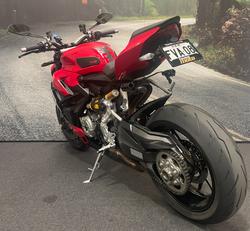 2022 DUCATI STREETFIGHTER V2 Red