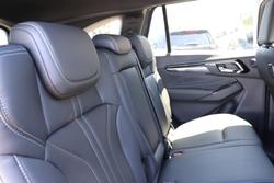 2025 Isuzu MU-X LS-T