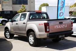 2015 Isuzu D-MAX LS-M