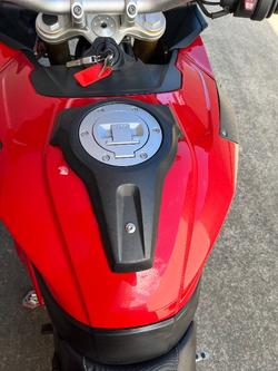2016 BMW Motorrad S 1000 XR RED