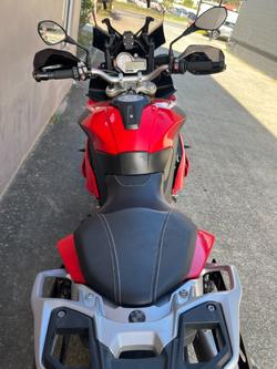 2016 BMW Motorrad S 1000 XR RED
