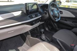 2025 Suzuki Swift Hybrid Plus