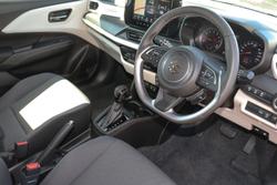 2025 Suzuki Swift Hybrid Plus