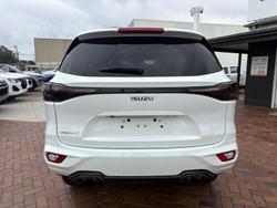 2026 Isuzu MU-X LS-T