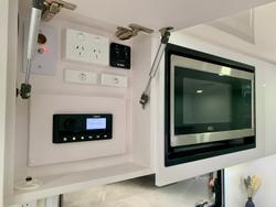 2025 Vivid Caravans Nomad Family