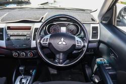 2009 Mitsubishi Outlander LS