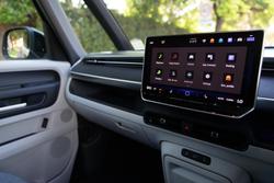 2025 Volkswagen ID. Buzz Pro BEV560