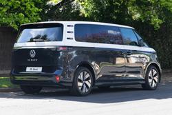 2025 Volkswagen ID. Buzz Pro BEV560