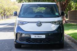 2025 Volkswagen ID. Buzz Pro BEV560