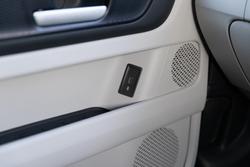 2025 Volkswagen ID. Buzz Pro BEV560