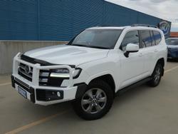 2022 Toyota Landcruiser LC300 VX (4x4)