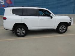 2022 Toyota Landcruiser LC300 VX (4x4)