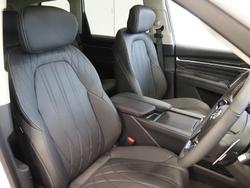 2025 LDV D90 Executive