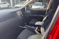 2020 Mitsubishi Outlander ES