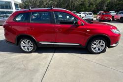 2020 Mitsubishi Outlander ES