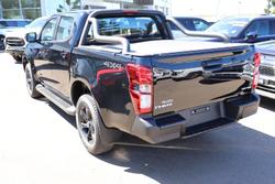 2025 Isuzu D-MAX X-RIDER