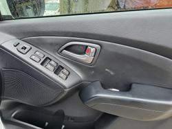 2014 Hyundai ix35 Highlander Series II AWD Pure White