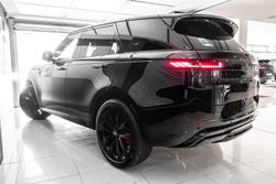 2025 Land Rover Range Rover Sport D250 Dynamic SE