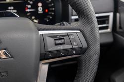 2025 Mitsubishi Outlander LS