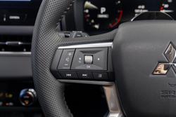 2025 Mitsubishi Outlander LS