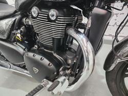 2014 Triumph Thunderbird Storm ABS Thunderbird Silver