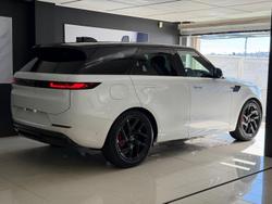 2025 Land Rover Range Rover Sport D250 Dynamic SE