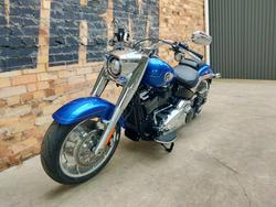 2025 HARLEY-DAVIDSON FAT BOY 117 (FLFB) ROAD BLUE BURST