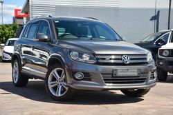 2015 Volkswagen Tiguan 155TSI R-Line