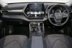 2022 Toyota Kluger GX