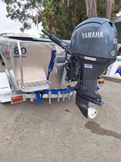 2025 QUINTREX 440 Busta