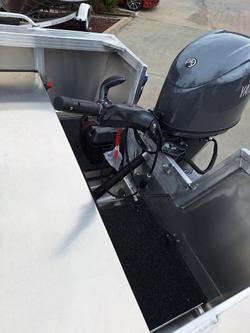 2025 QUINTREX 440 Busta