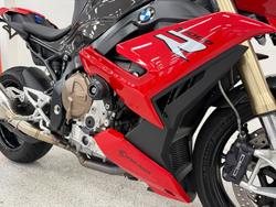 2022 BMW Motorrad S 1000 R Red
