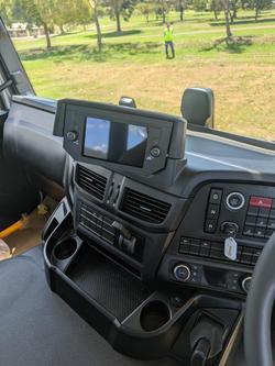 2025 Iveco S-Way AT230