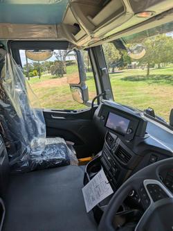 2025 Iveco S-Way AT230